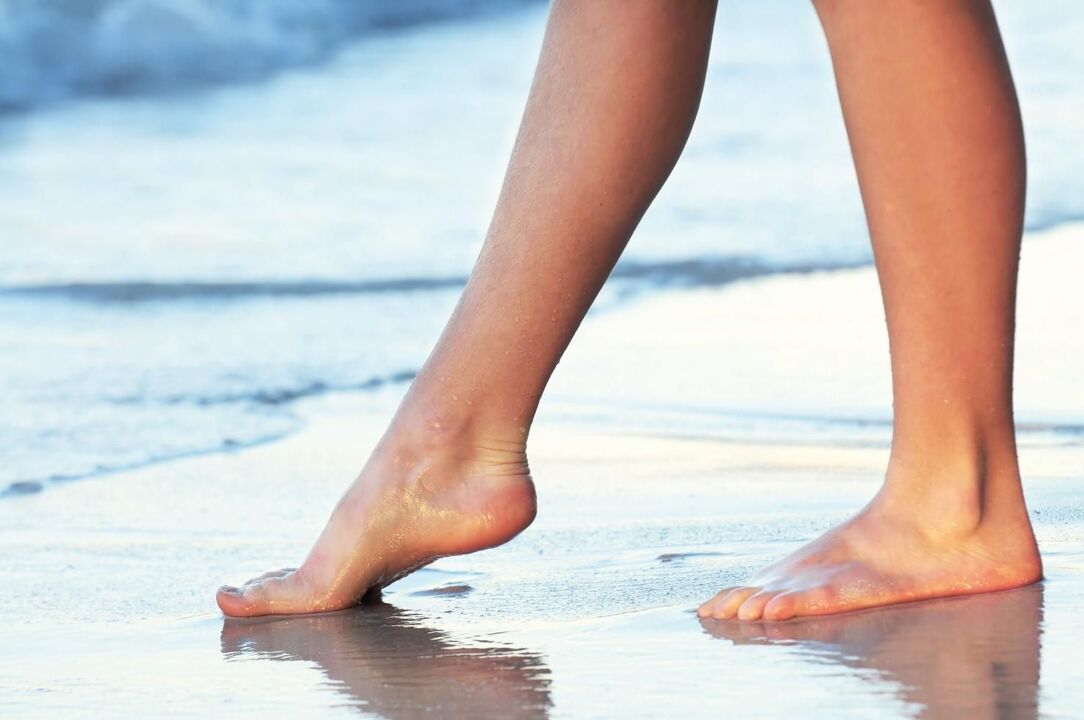 Prevention of varicose veins – walking barefoot on the water