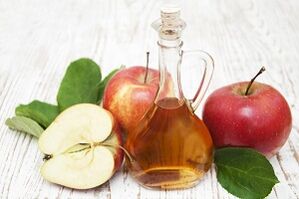 Treating varicose veins with apple cider vinegar